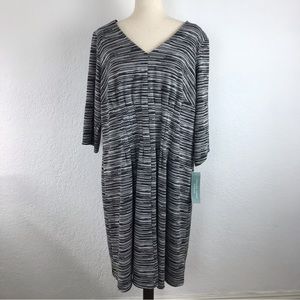 London Times Woman NWT Black & White Stretchy Knit Career Dress Modest V-Neck 2X